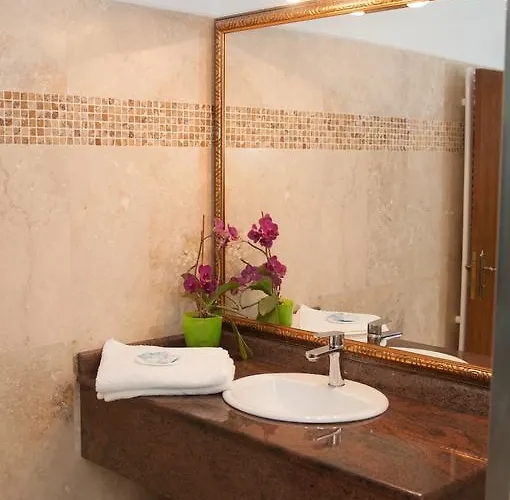 Chalé Complex Adal *