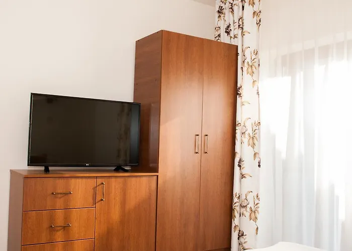 Complex Adal Chalé *